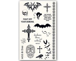 Halloween Decoratie Tijdelijke Tattoo (19x12cm) (Outfit Versiering Kostuum Kinderen Volwassenen - Botten Schotwond Hechting Scar Heks Bloed Zombie Wond Mes Spin Clown Kruis - Water Overdraagbare Fake Temporary Tattoo)