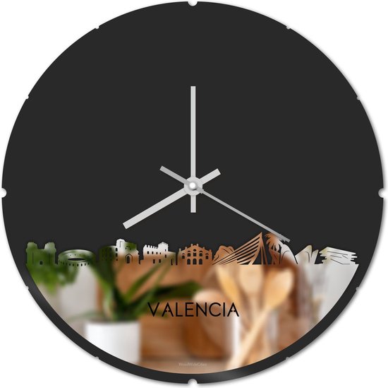 Skyline Klok Rond Valencia Spiegel - Ø 44 cm - Stil uurwerk - Wanddecoratie - Meer steden beschikbaar - Woonkamer idee - Woondecoratie - City Art - Steden kunst - Cadeau voor hem - Cadeau voor haar - Jubileum - Trouwerij - Housewarming -