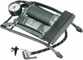 Bruder Mannesmann Voetpomp - grijs - 4 bar - 2 cilinders - manometer - 3 opzetstukken