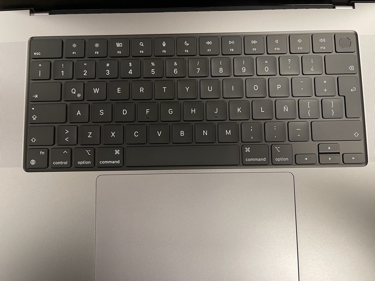Apple MacBook Pro 16 inch (2021) M1 Pro 10-core CPU 16-core GPU 16GB RAM 1TB SSD Space Grey QWERTY - Afbeelding 2