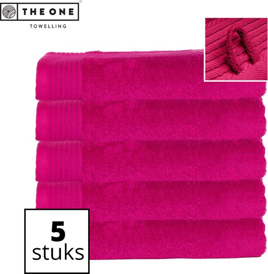 The One Towelling Classic Handdoeken - Voordeelverpakking - Hoge vochtopname - 100% Gekamd katoen - 70 x 140 cm - Magenta - 5 Stuks