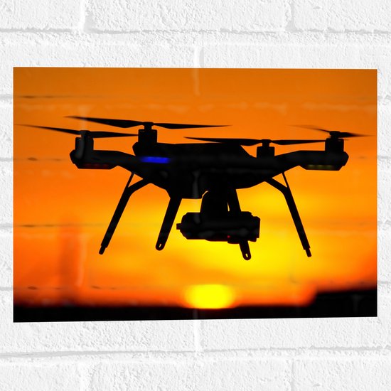 Muursticker - Silhouette van Drone bij Zonsondergang - 40x30 cm Foto op Muursticker