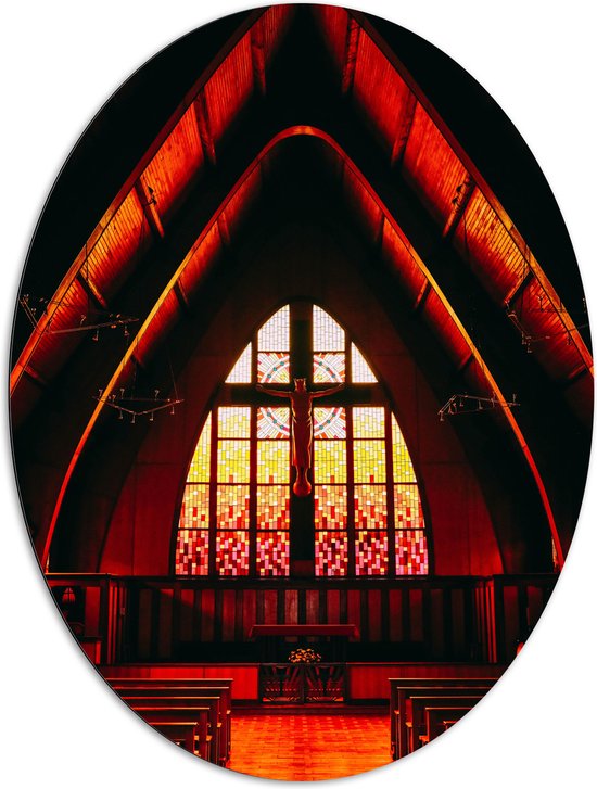 Dibond Ovaal - Zonlicht Vallend op Christelijk Kapelletje - 81x108 cm Foto op Ovaal (Met Ophangsysteem)
