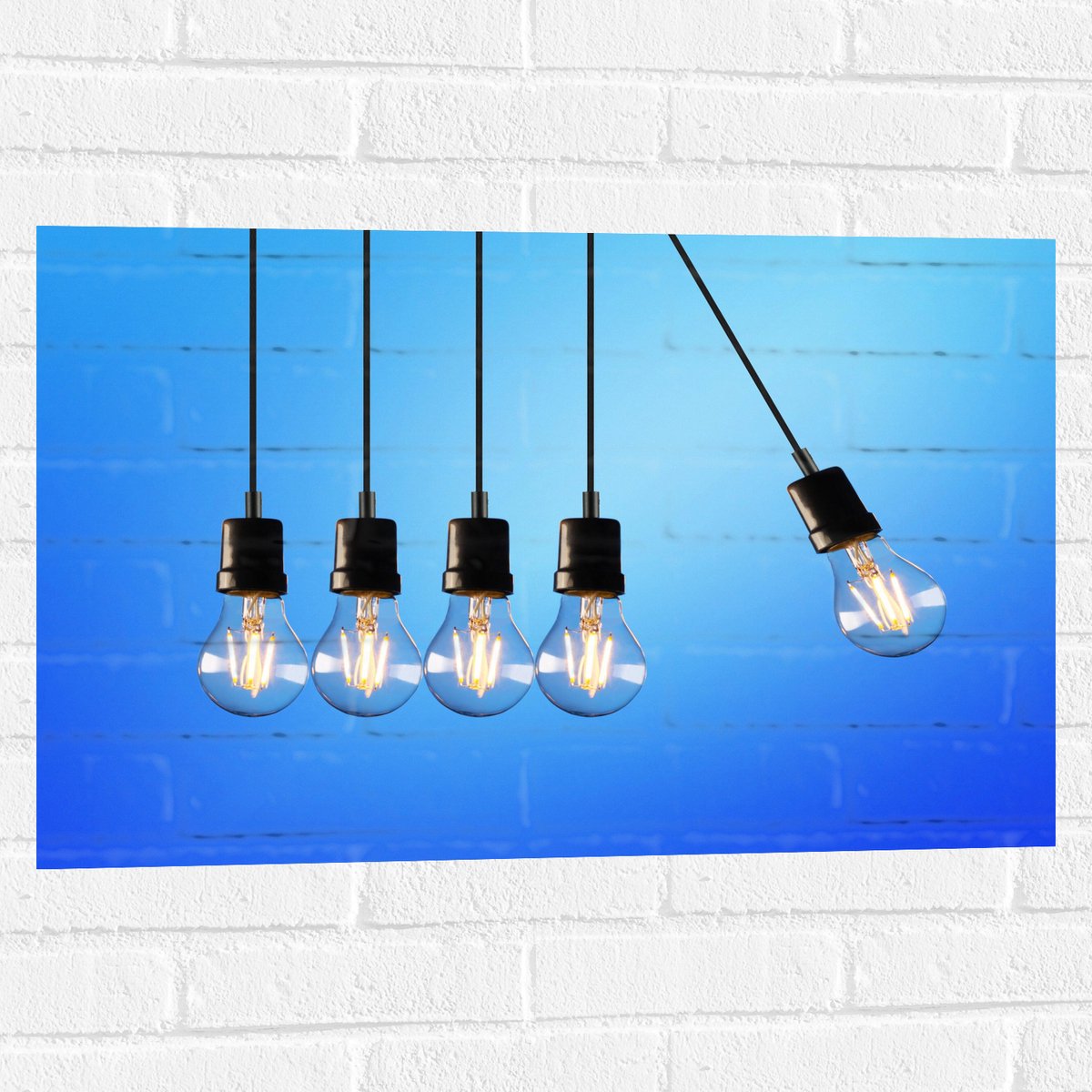 Muursticker - Gloeilamp - Verlicht - Hangen - 75x50 cm Foto op Muursticker