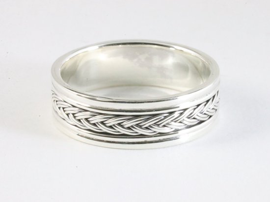 Zilveren ring met kabelpatroon - maat 20.5