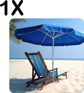 BWK Luxe Placemat - Blauwe Stoel met Parasol op Prachting Wit Strand - Set van 1 Placemats - 50x50 cm - 2 mm dik Vinyl - Anti Slip - Afneembaar