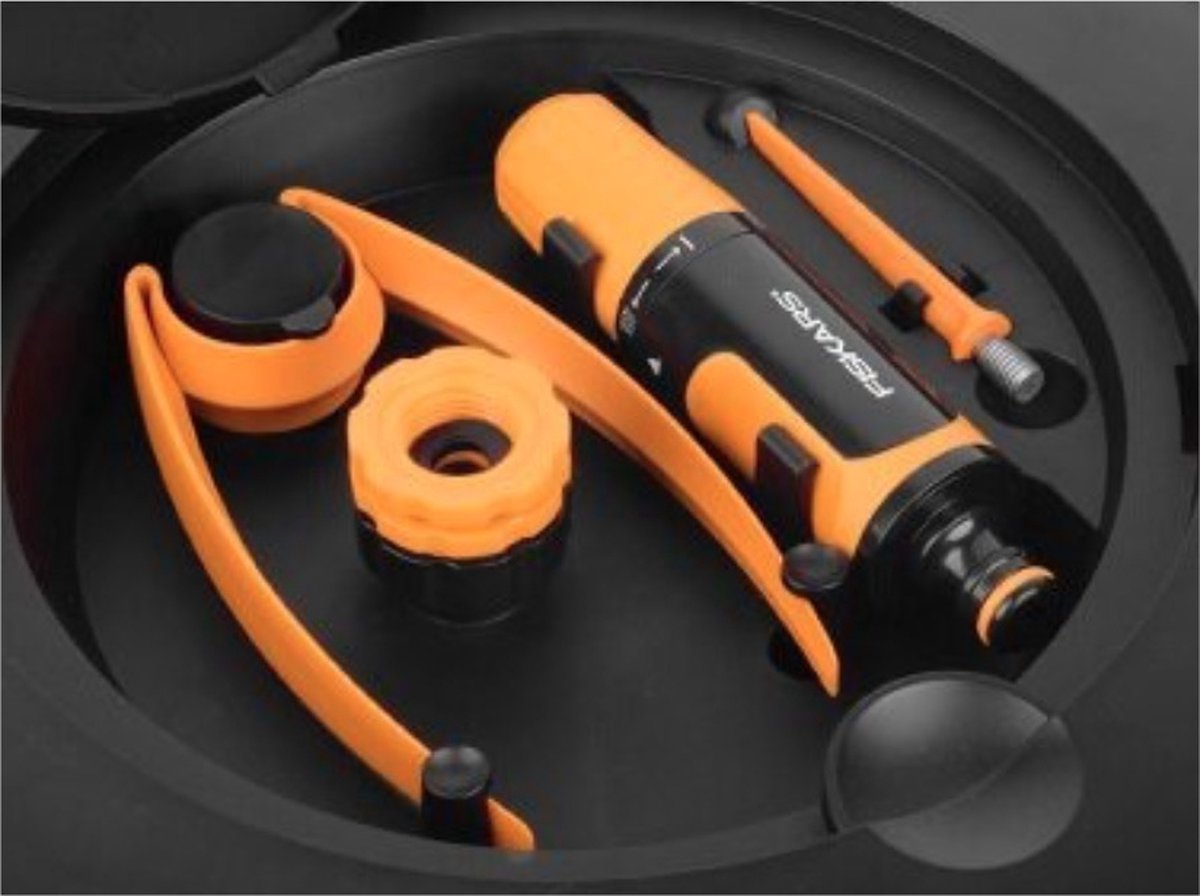 Fiskars Slanghaspel S + Wandbevestiging set - 15 Meter