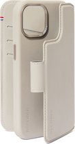 DECODED Detachable Wallet Case - iPhone 15 Plus - 2-in-1 Magnetisch Afneembaar Hoesje met Pasjeshouder - Hoogwaardig Europees Leer - Geschikt voor MagSafe - Clay Beige