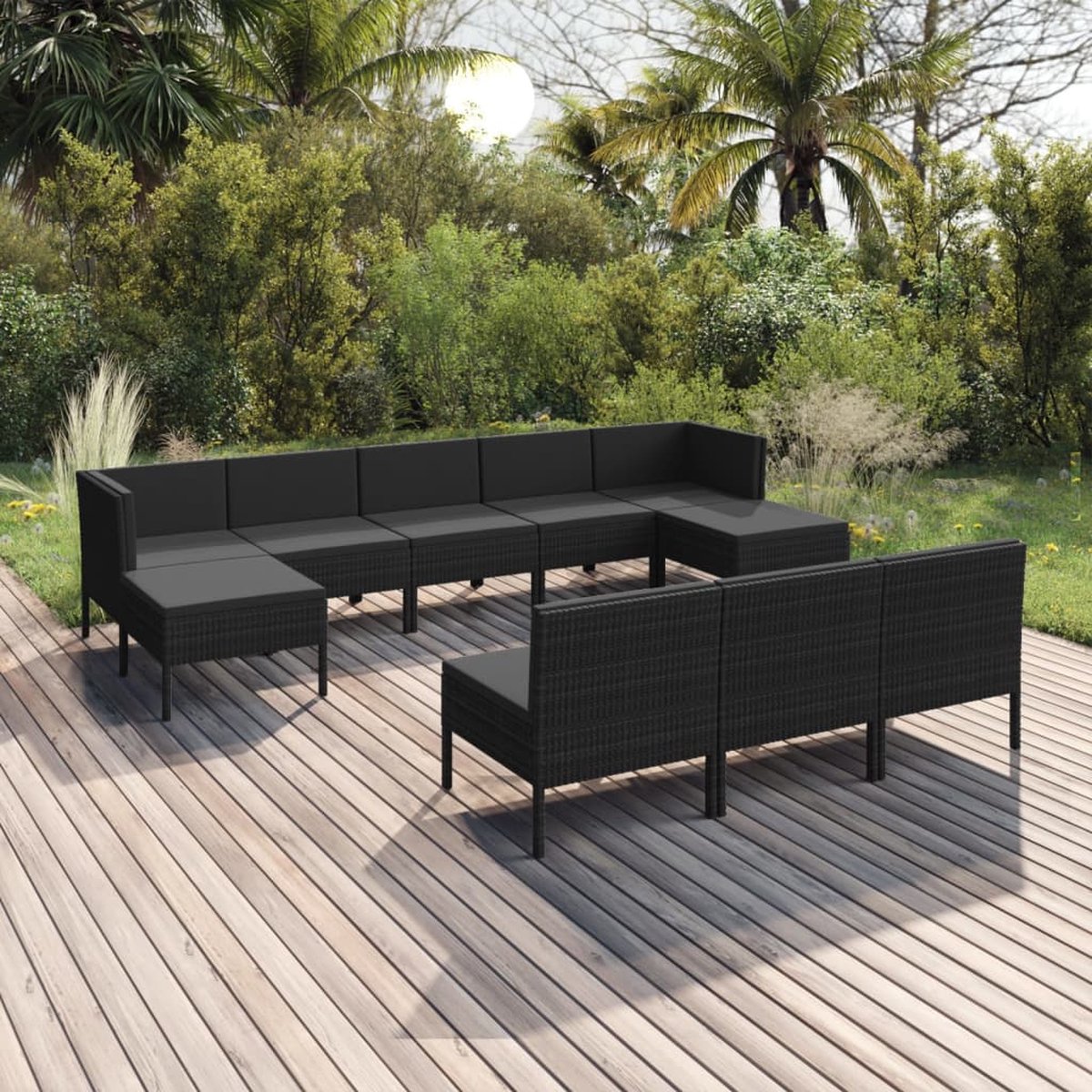 Zwarte poly rattan loungeset met kussens voor buiten - The Living Store.