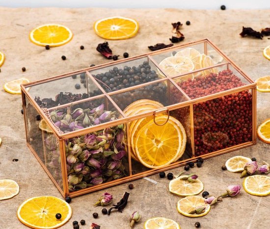 Coffret cadeau Grand 6 plantes et fruits secs pour Gin ou cocktails dans une belle boîte en verre. Cadeau Perfect pour tout amateur de gin ou de cocktails.