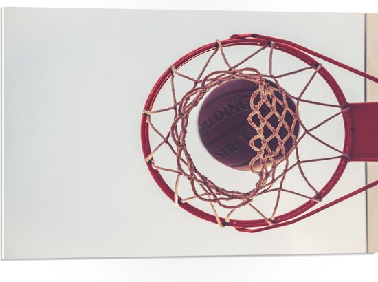 PVC Schuimplaat- Basket door Basketbal Heen - 75x50 cm Foto op PVC Schuimplaat