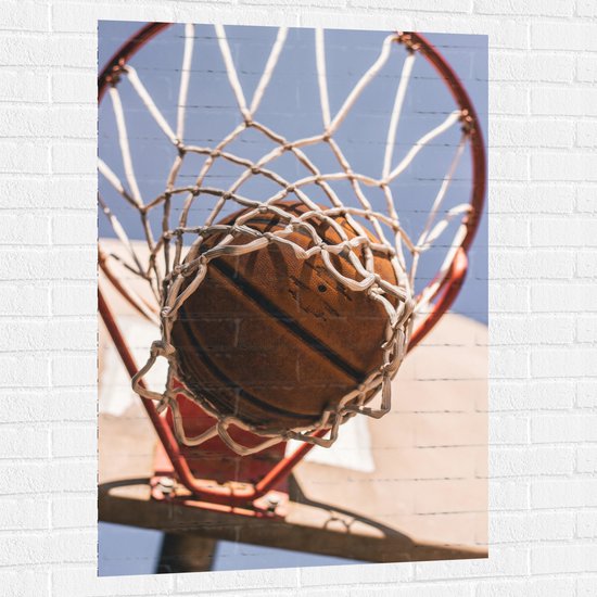 Muursticker - Basketbal in Basket - 80x120 cm Foto op Muursticker