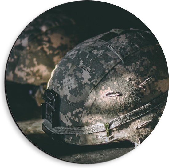 Dibond Muurcirkel - Twee Helmen van Soldaten - 40x40 cm Foto op Aluminium Muurcirkel (met ophangsysteem)