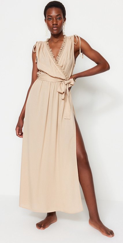 Trendyol Standaard mouw V hals De omslag Beige maxi strandjurk van geweven kant met. bol