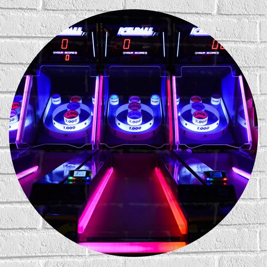 Muursticker Cirkel - Ballengooien Spel in Arcade Hal - 70x70 cm Foto op Muursticker