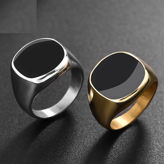 Zegelring Heren Zilver kleurig met Zwarte Steen - Staal - Ring Ringen Mannen - Cadeau voor Man - Mannen Cadeautjes - TrendFox