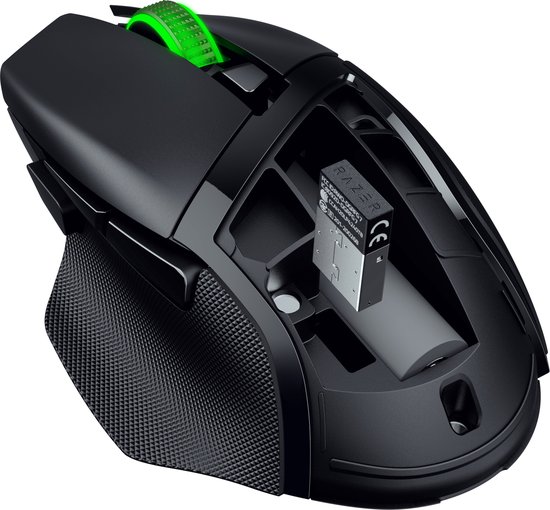 Zwarte Razer Basilisk V3 X HyperSpeed draadloze gamingmuis met groen scrollwiel en zichtbare batterij.