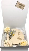 Geschenkbox liefste METER | beige | bloem | droogbloemen | liefste meter | meter vragen | meter worden | peettante vragen | peettante worden | cadeau  | geschenkdoos | giftbox