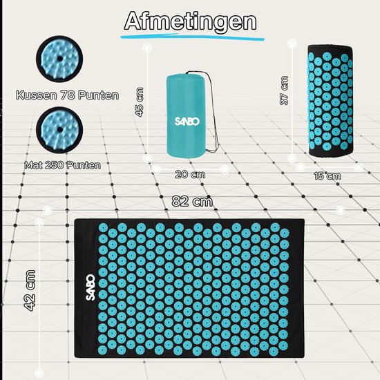 Afmetingen van de SANBO acupressuurset: mat 82x42cm, kussen 45x15cm, rol 37cm. Inclusief draagtas.