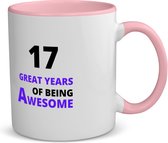 Akyol - 17 great years of being awesome koffiemok - theemok - roze - Hoera 17 jaar - iemand die 17 jaar is geworden - verjaardagscadeau - verjaardag - cadeau - kado - geschenk - gift - goeie jaren - 350 ML inhoud