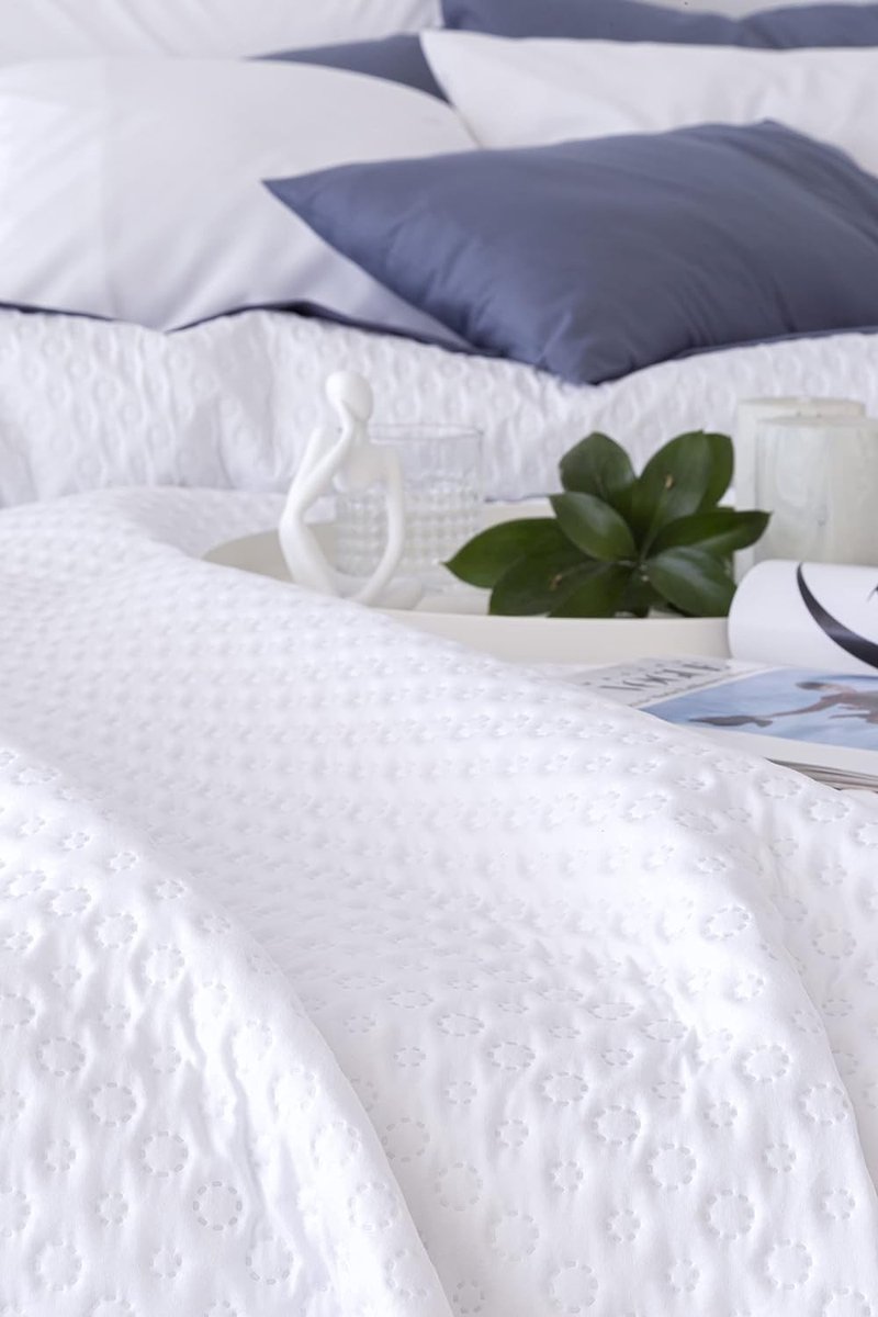 Sprei fijn gewatteerd piqué voor lente, zomer, herfst en winter 100% extra zacht microvezel multifunctioneel dekbed 105-200x260 cm wit thumbnail 5