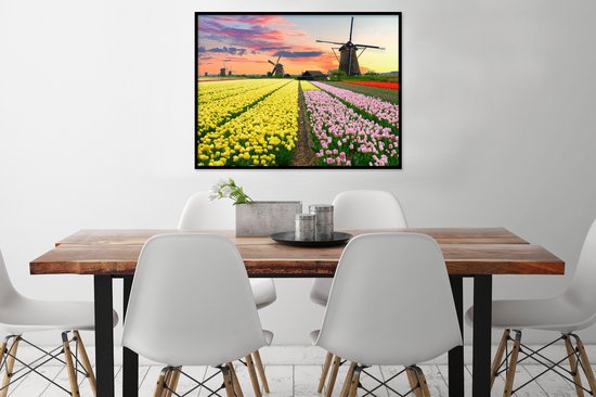 Fotolijst incl. Poster - Windmolen - Tulpen - Bloemen - Nederland - 80x60 cm - Posterlijst