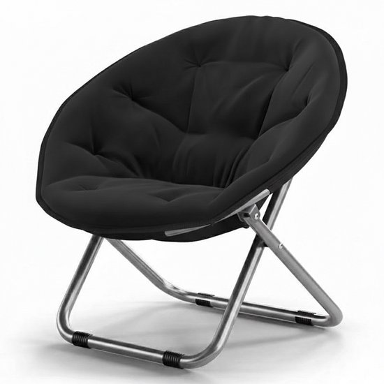 Zwarte, ronde, gepolsterde inklapbare stoel met een zilverkleurig metalen X-vormig frame, op een witte achtergrond.