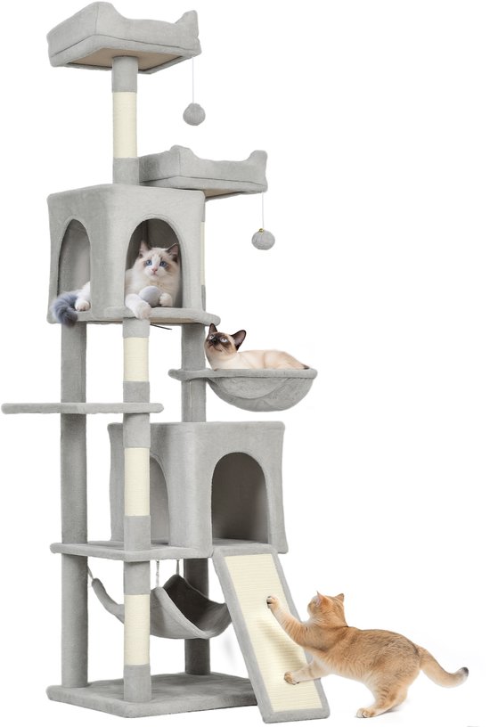 Grijze kattenkrabpaal met meerdere verdiepingen, met daarin verschillende katten, waaronder een die uit een holletje klimt en een die in een hangmat ligt.