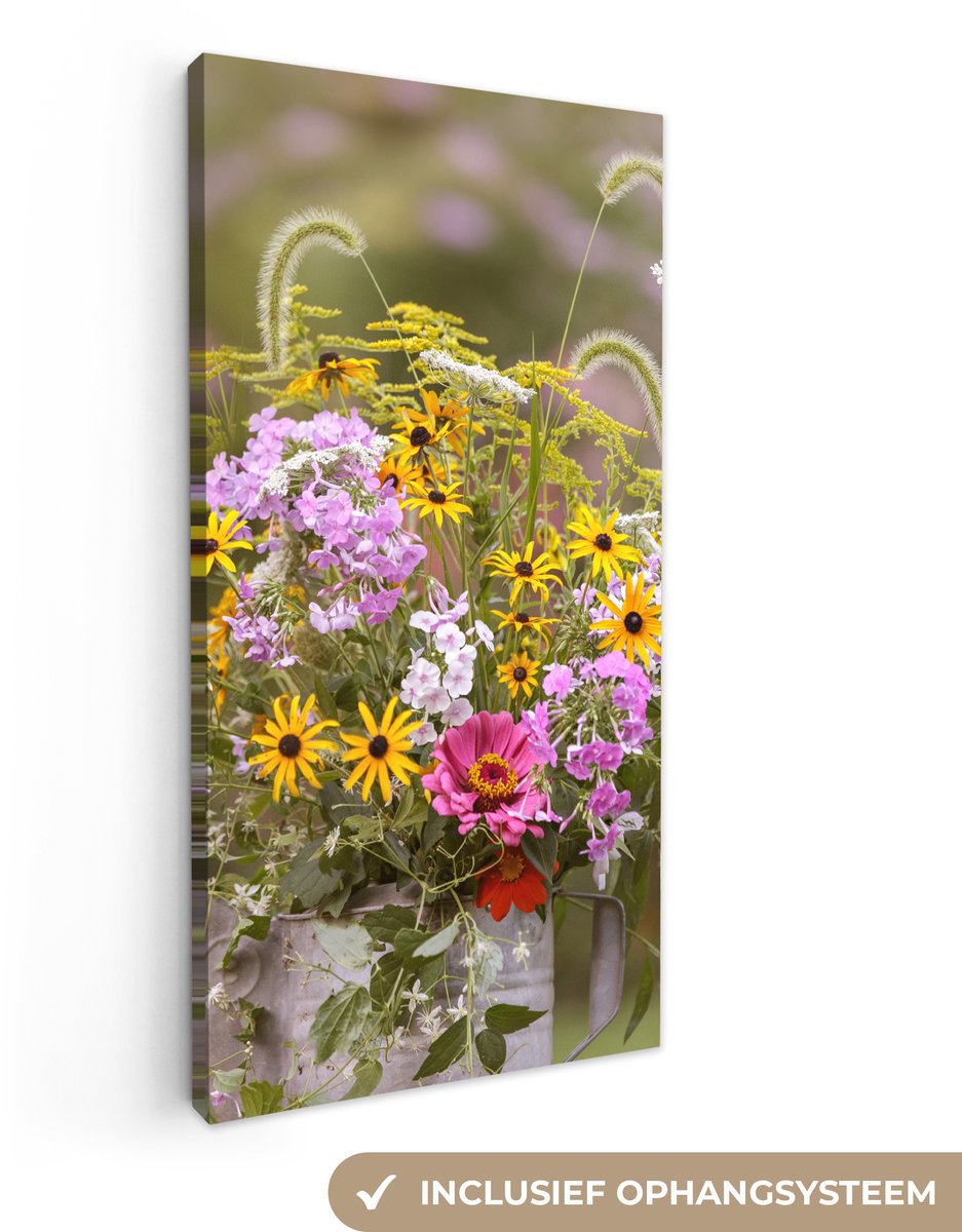 Canvas schilderij 20x40 cm - Wanddecoratie Bloemen - Gieter - Kleur - Muurdecoratie woonka