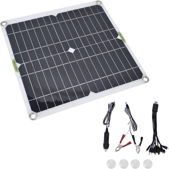 Zwart zonnepaneel met wit frame, oogjes en een set kabels met autolader, krokodillenklemmen en USB-adapters.