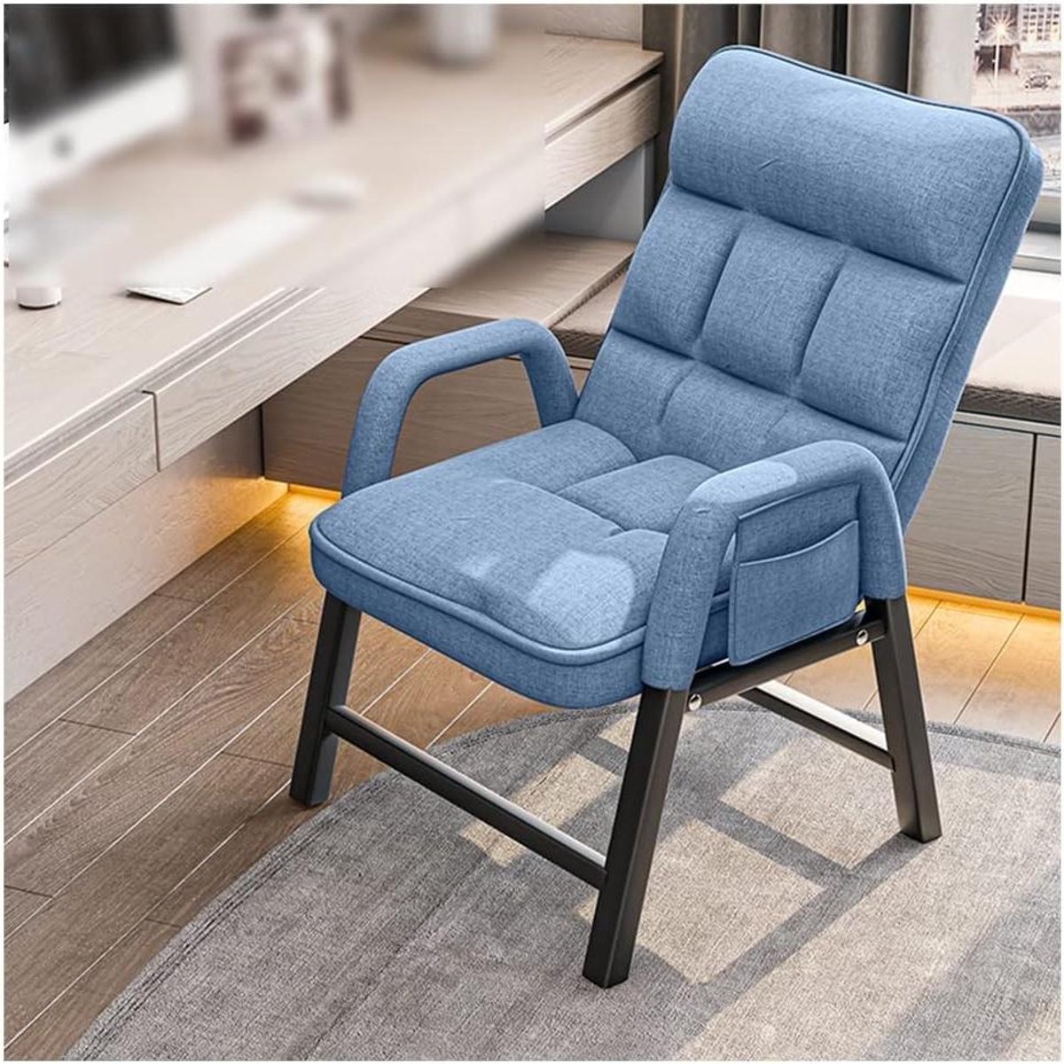 Gestoffeerde loungestoel - Comfortabele fauteuil - Ontspannen zitten - Met handige zijzakk