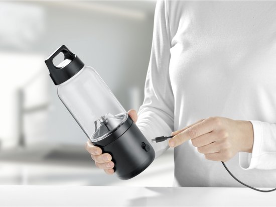 Severin SM 3744 Draadloze Smoothie Blender - USB-C Oplaadbaar - 350 ml - Tritan Beker - IJscrusher - Zwart van Severin — afbeelding 3