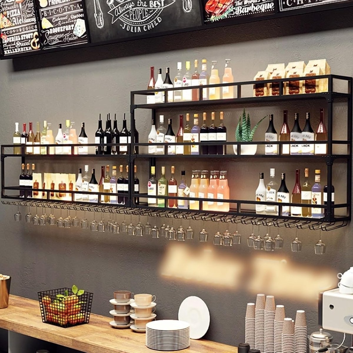 Wand wijnrek met LED verlichting en glashouder – Modern wandgemonteerd wijnrek voor wijnflessen en glazen – Luxe schwebende bar voor keuken en eetkamer – Decoratieve wijnopslag en presentatie – HomebyNicole