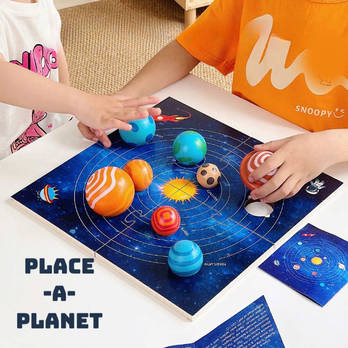 The bloei Houten Zonnestelsel Speelbord Vierkant – Educatief & Duurzaam Speelgoed – Bevordert Focus, Motoriek & Wetenschappelijke Interesse