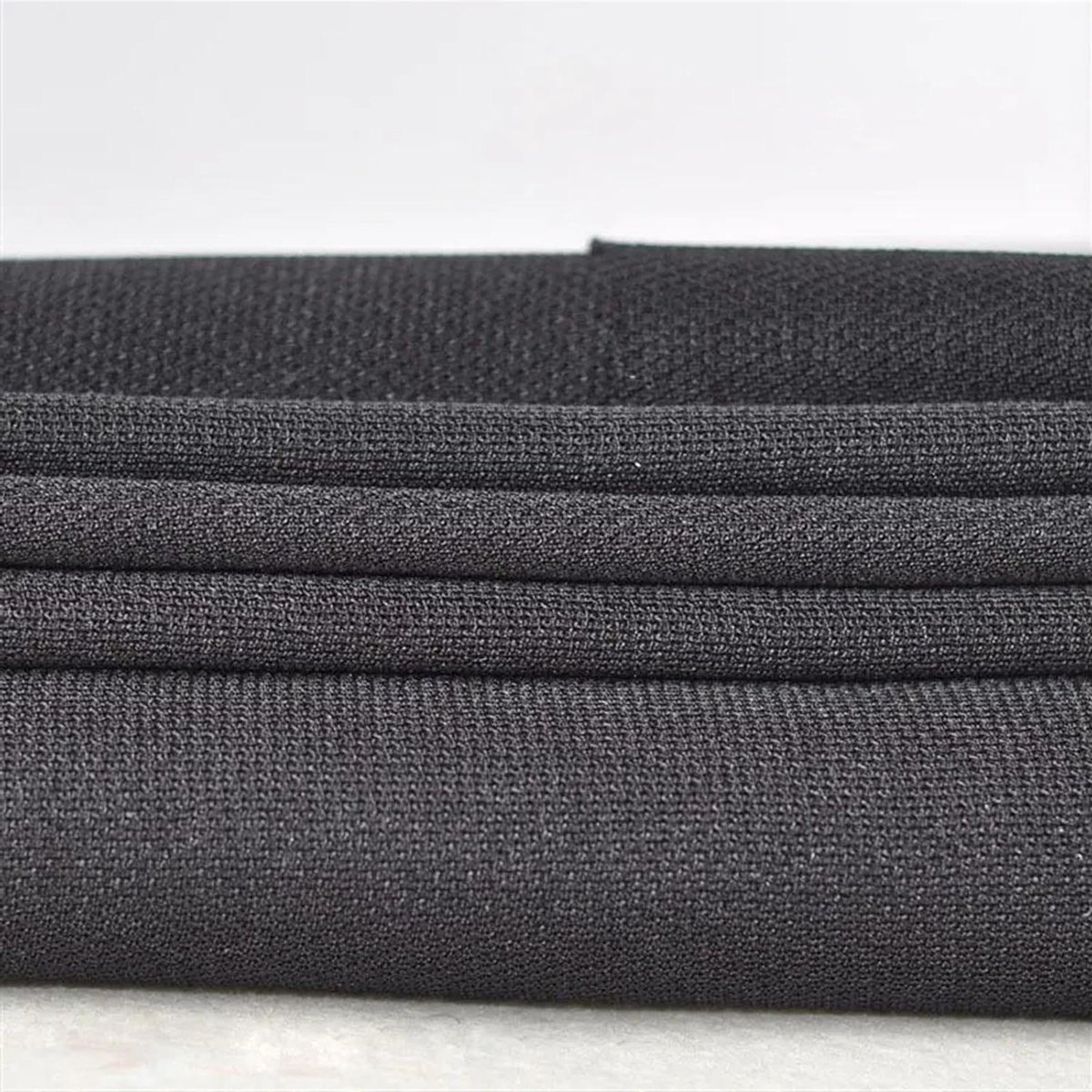 Luidsprekerdoek - Speakerstof Grilldoek - Bescherming Audioapparatuur - Stofdicht Krasbestendig - 1.75x0.5m - Zwart