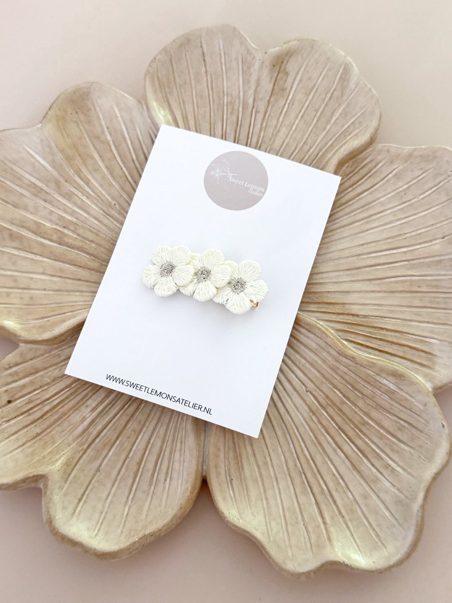 Haarspeldje Blossom - Wit - Alligator Haarspeldjes - Haarspeldjes voor Meisjes & Kinderen - Haaraccessoires voor Peuters & Kleuters