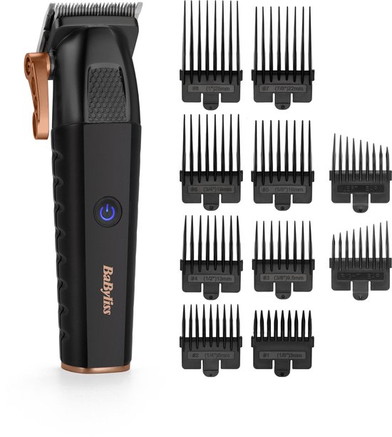 Zwarte BaByliss tondeuse met koperkleurige accenten, blauwe aan/uit-knop en 10 opzetkammen.