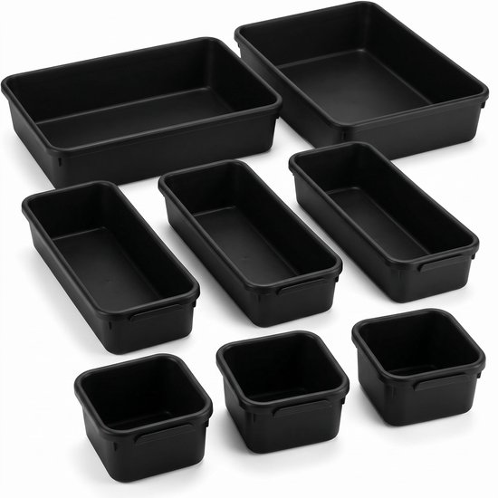Set van acht zwarte, rechthoekige opbergbakjes in drie verschillende maten, gerangschikt op een witte achtergrond.