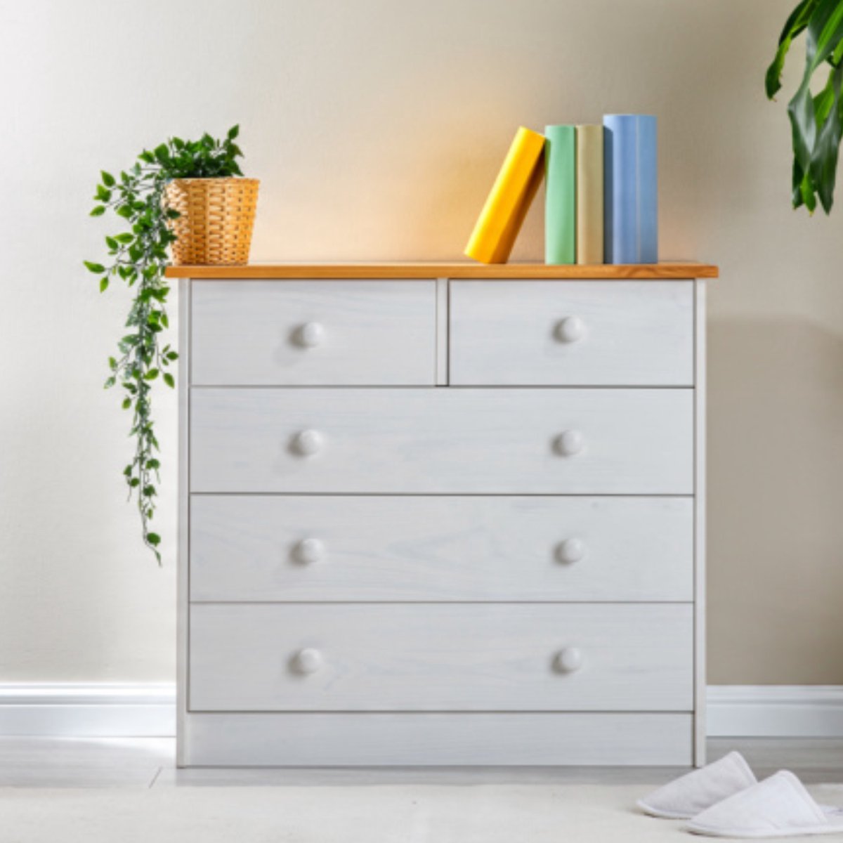Scandinavische Massief Houten Commode met 5 Laden Wit/Bruin – Landelijke Ladekast Opbergkast voor Slaapkamer en Woonkamer | Mobili Bella