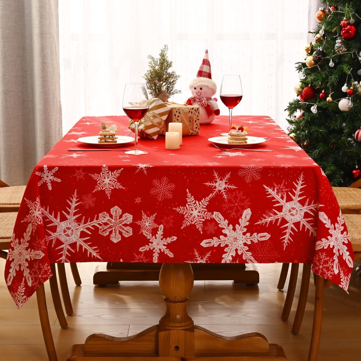 Dailygoody - Solidchoice - Dailygoody - Tafelkleed Kerst - Waterafstotend - Rood - Afwasbaar - Feestelijke decoratie voor winterfeest - 140 x 200 cm - Geschikt voor eettafel