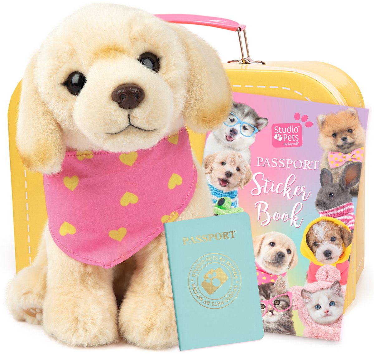 Studio Pets® Set van Knuffel Labrador Hond Happy (23 cm) met Gele Kartonnen Koffer, Paspoort en Stickerboek – Complete Cadeauset voor kinderen