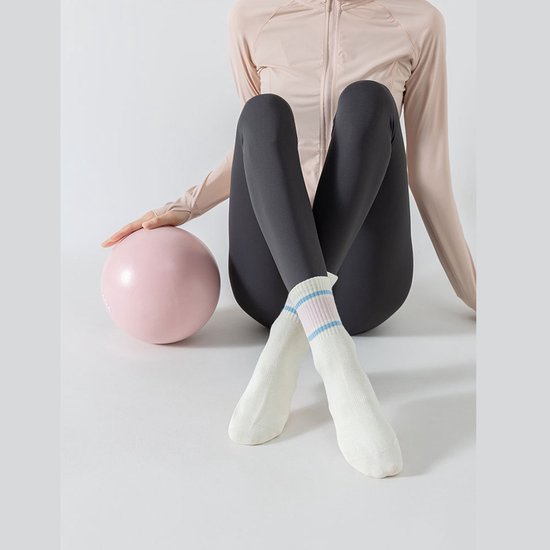 4 Paar - Dames Antislip Yoga Pilates Sokken - Roze sokken - Antislip sokken - Yoga Sokken - Ademend Katoenen Enkelsokken met Grip - Voor Ballet, Dans, Fitness & Dagelijkse Workouts van Merkloos — afbeelding 3