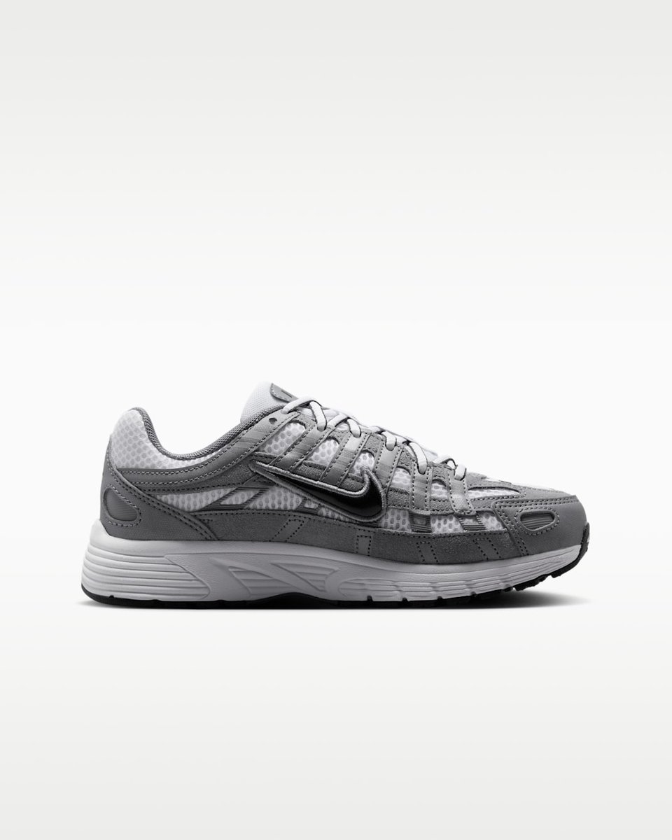 Nike P-6000 BG Sneakers – -Mtlc Cool Retro Running Lifestyle Zwart