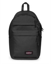 Zwarte Eastpak Day Pak'r Pro rugzak met een voorvak met rits.