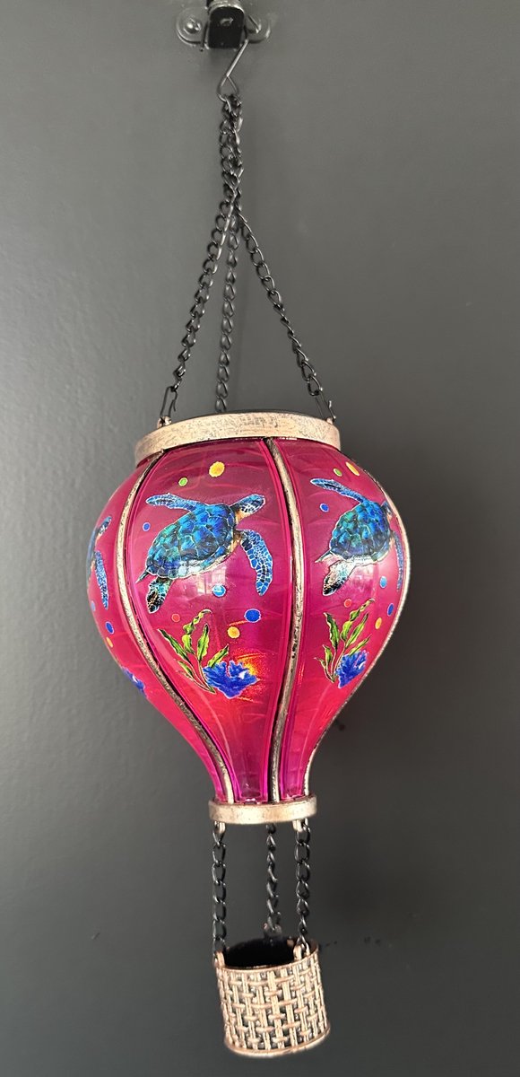 Decoratieve solarlamp luchtballon " met flame LED " - schildpad print paars - kunststof - hangend model - hoogte 37x dia 11 cm - Tuindecoratie - Tuinverlichting
