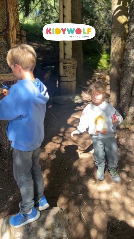 KIDYWOLF KIDYTALK Walkietalkies voor Kinderen - Set van 2 - Bereik tot 6 km - Oplaadbaar - Zaklamp & Verlicht Display - Groen & Geel - 5+