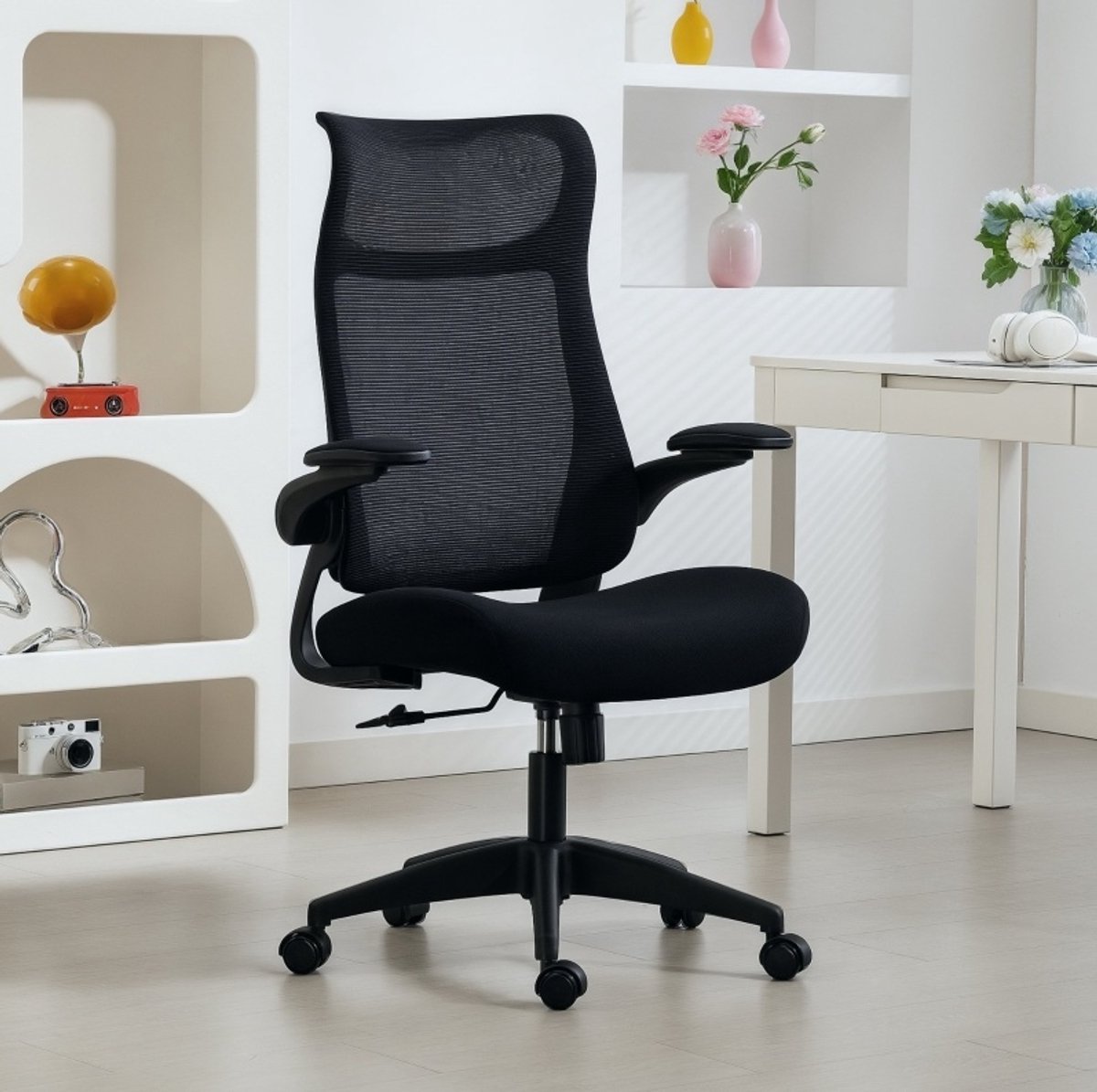 Wishdor Bureaustoel 64 x 65 x 108-118 cm met 3D-armleuningen, netrug, hoofdsteun en kantelfunctie, zwart