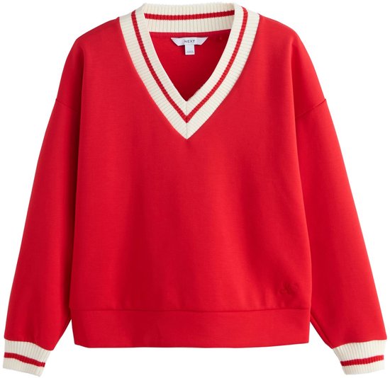 Rode sweater met V-hals en contrasterende boorden in wit en rood.