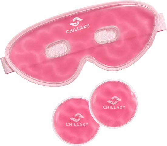 Roze koelmasker en twee ronde oogpads van Chillaxy op witte achtergrond.