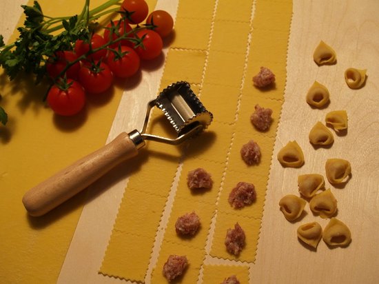 Pastasnijder Vierkant - Deegsnijder Keuken - Verse Pasta Maken - Gekartelde Rand - 38 mm - Zilver — afbeelding 2